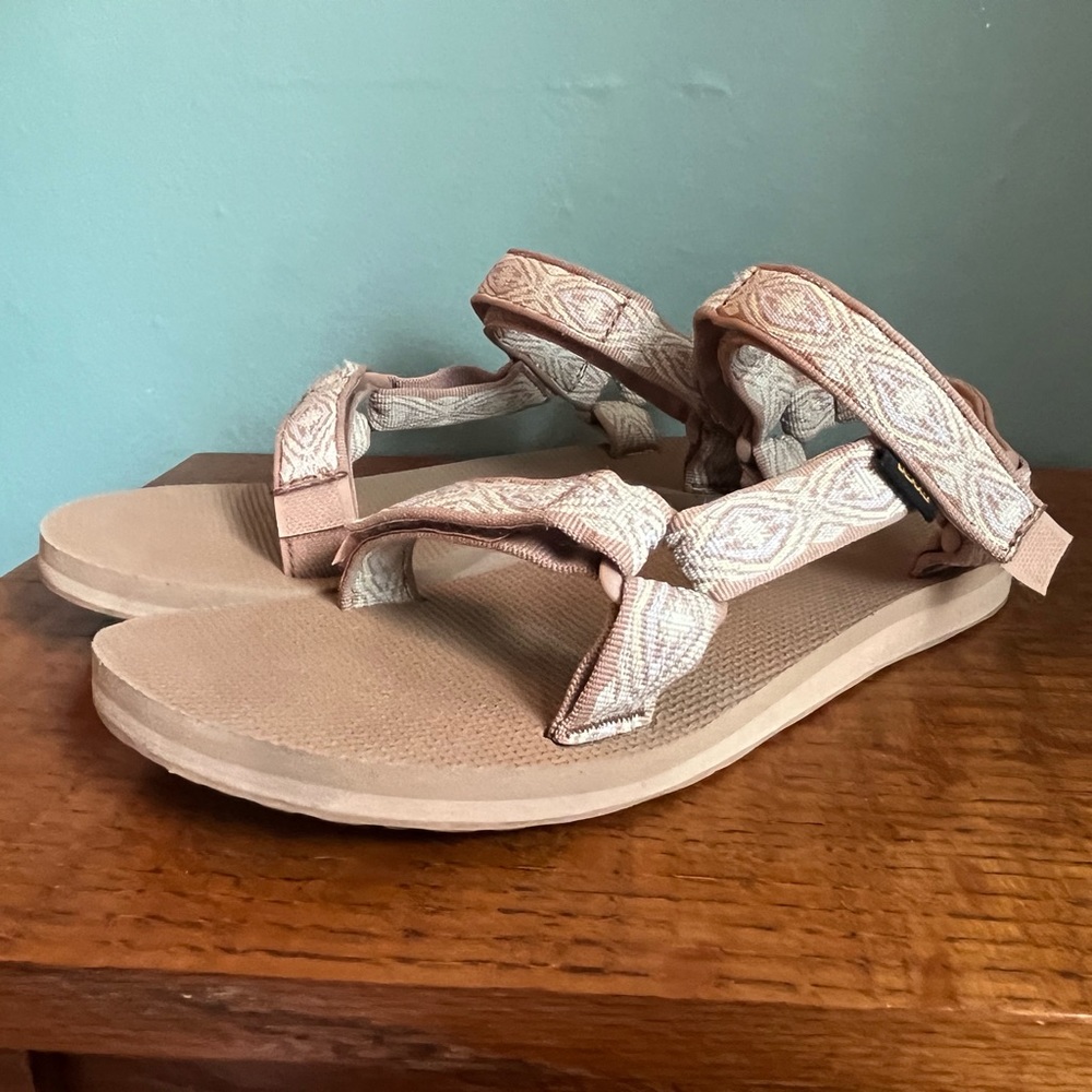 Teva Original Universal Women’s Sandals size 9